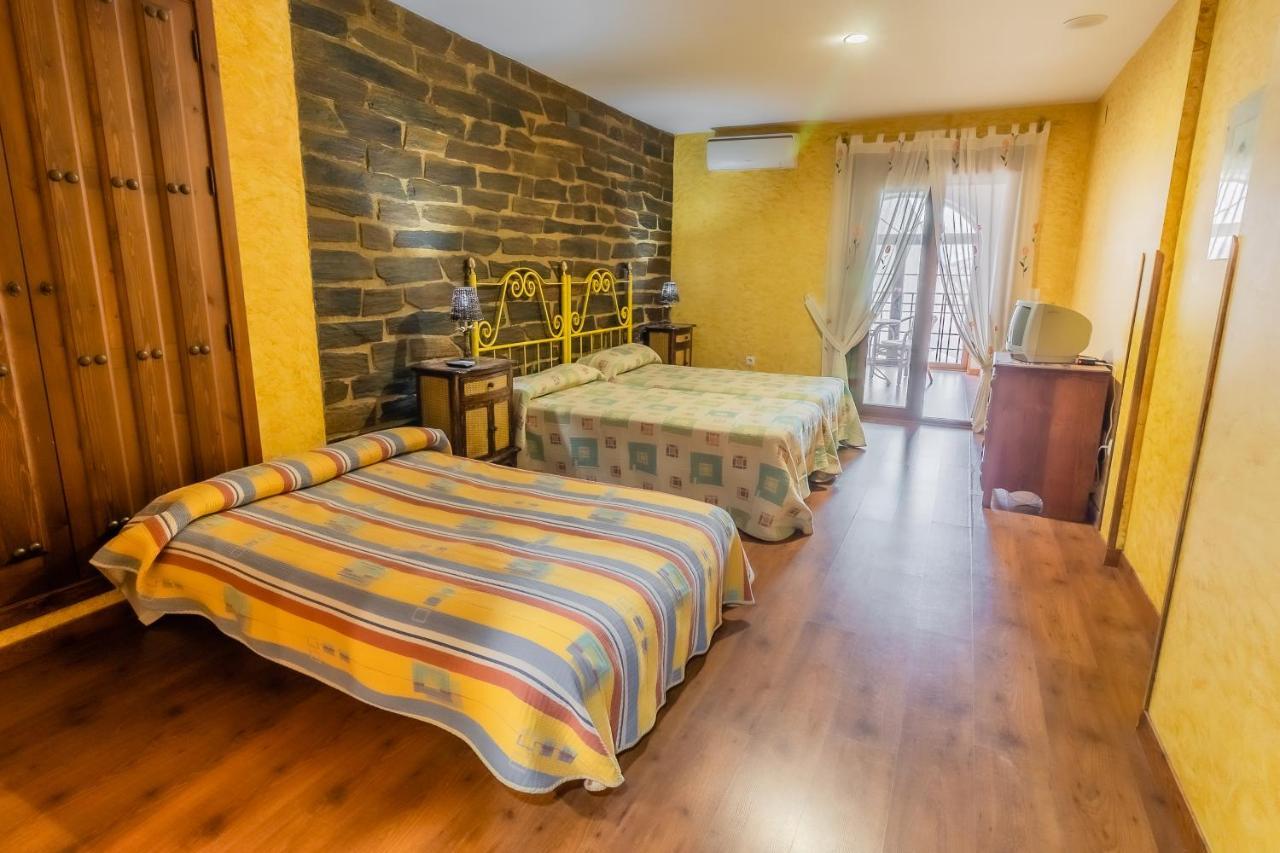 Hotel Rural El Labriego By Vivere Stays Plasenzuela Exteriör bild