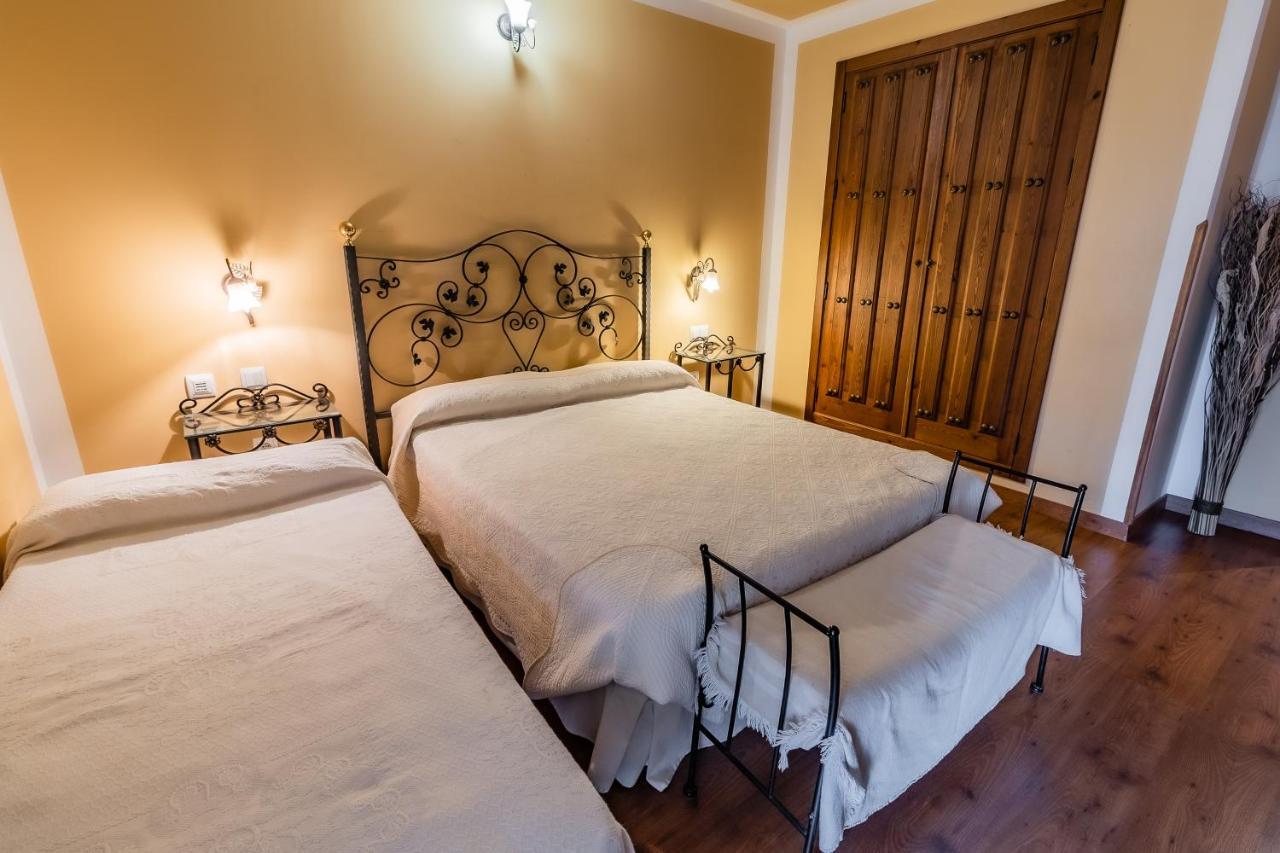 Hotel Rural El Labriego By Vivere Stays Plasenzuela Exteriör bild