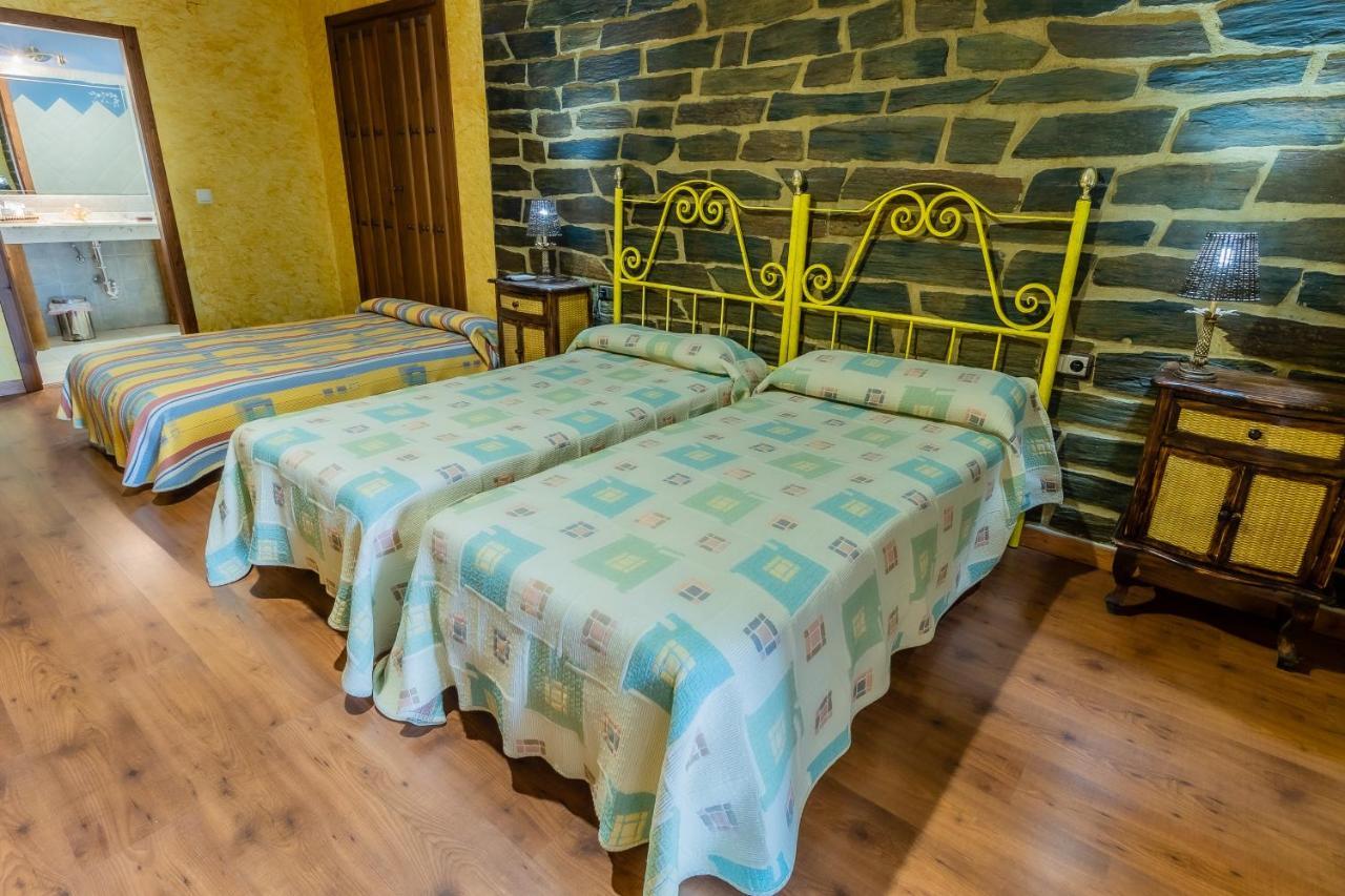 Hotel Rural El Labriego By Vivere Stays Plasenzuela Exteriör bild