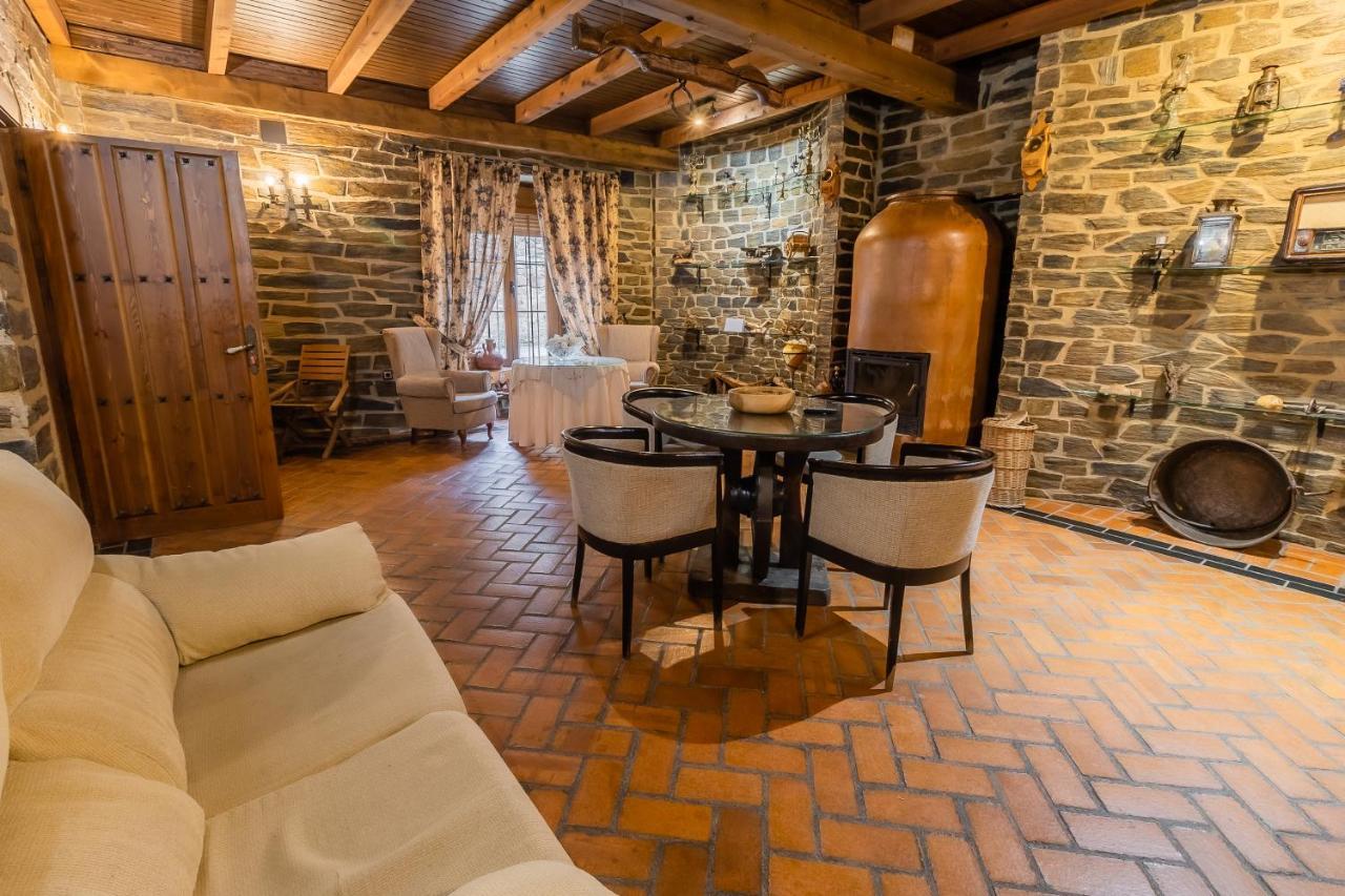 Hotel Rural El Labriego By Vivere Stays Plasenzuela Exteriör bild