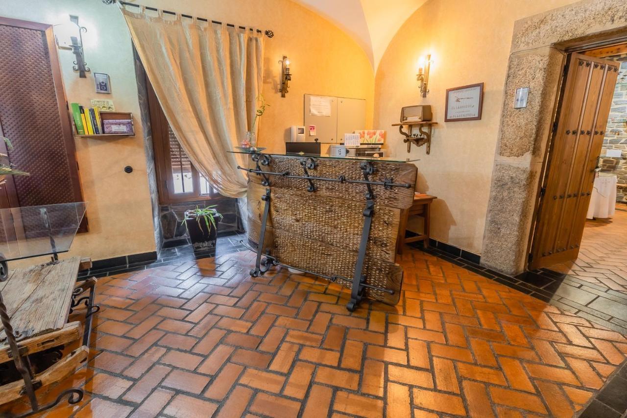 Hotel Rural El Labriego By Vivere Stays Plasenzuela Exteriör bild
